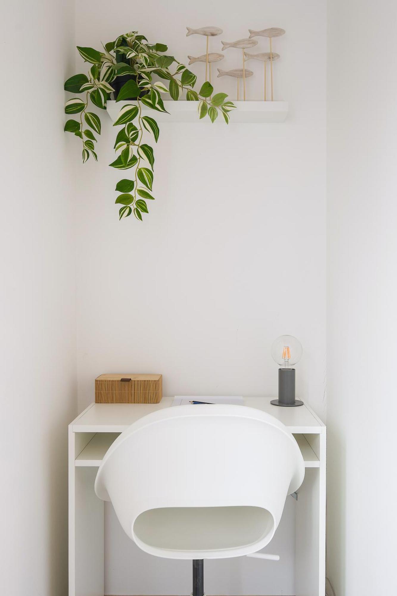 Large, Newly Renovated, Three Bedroom Town Centre Split Level Apartment With Free Parking, Sleeps Seven - Walking Distance To Beach 본머스 외부 사진